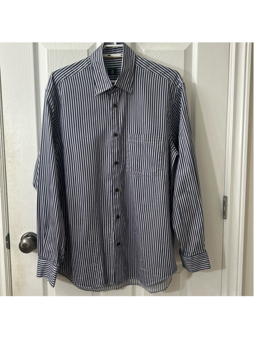 Robert Talbot Men’s dress shirt size Medium 100% cotton blue beige stripes